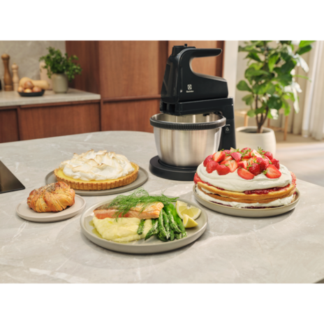 ELECTROLUX E3SM1-100B UltimateTaste 300 Stand Mixer