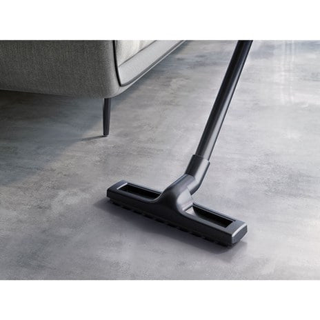 ELECTROLUX Z1220 CompactGo canister vacuum cleaner
