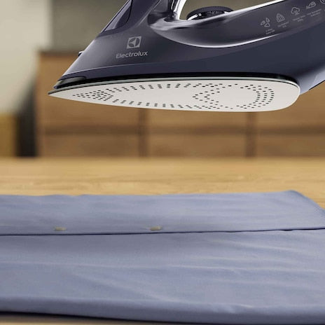 ELECTROLUX E6SI3-62MN UltimateCare 500 steam iron