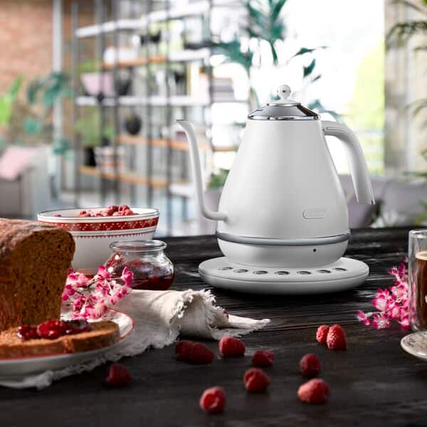 Delonghi KBOE2030.W Icona Café 1L  Gooseneck Kettle  White