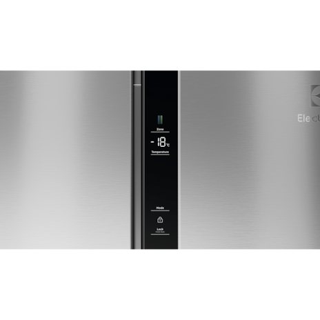 ELECTROLUX ESE5101B-A 600 Series side by side refrigerator 507L