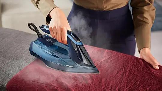 PHILIPS DST8020/26 Steam Iron