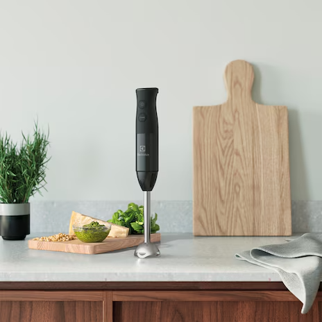ELECTROLUX E3HB1-880K UltimateTaste 300 Hand Blender