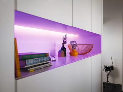 PHILIPS Hue Lightstrip Plus V4 APR 2m base kit
