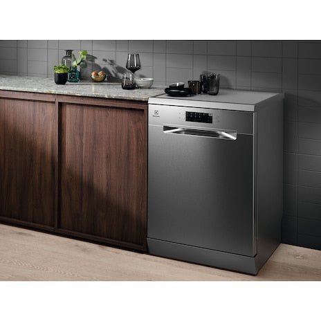 ELECTROLUX ESA47200SX (Silver) freestanding dishwasher  with 13 place settings