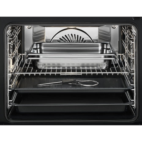 ELECTROLUX KOAAS31X 60cm UltimateTaste 900 built-in single oven with 70L capacity