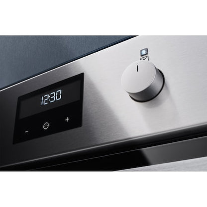 ELECTROLUX KODGH70TXA 60cm UltimateTaste 500 built-in single oven with 72L capacity