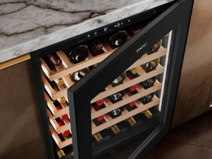 VINTEC VWS820SCB-X Single-Zone Wine Chiller 41 Bottles